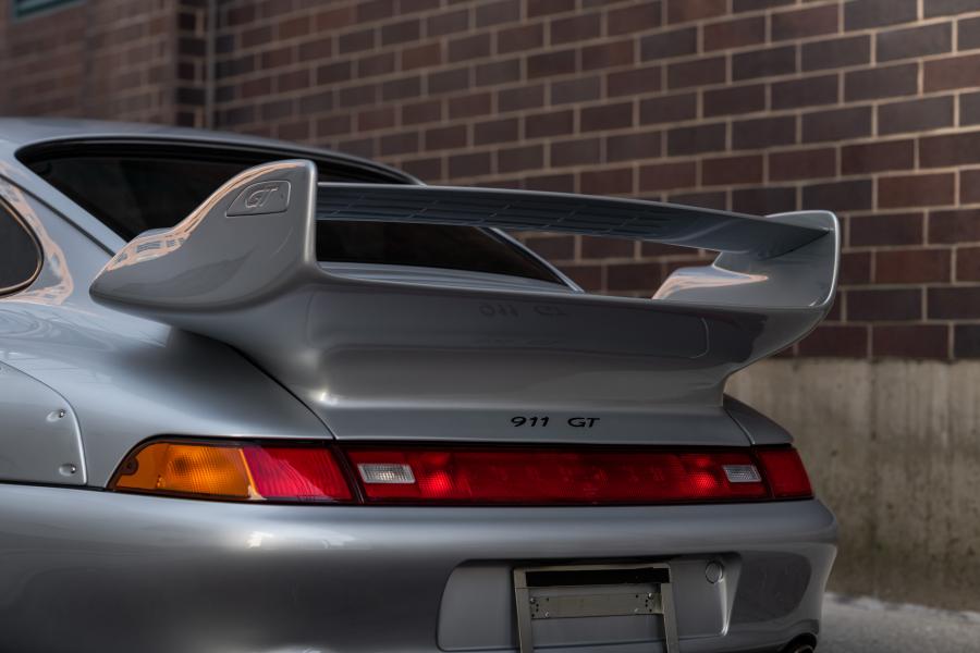 Детали экстерьера Porsche 911 GT2 (993) 1996 года  (фото 30 из 49)